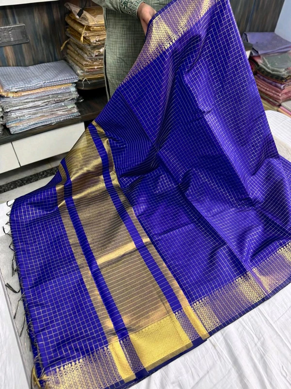 B10203 Small Border Checked Soft Silk Saree 