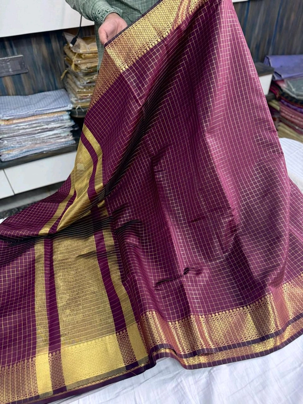 B10204 Small Border Checked Soft Silk Saree 