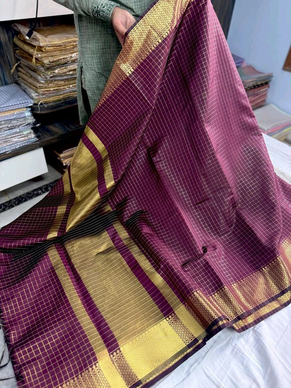 B10204 Small Border Checked Soft Silk Saree 