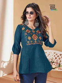 Short Tops in Heavy Embroidery 4 Color, Set of 4