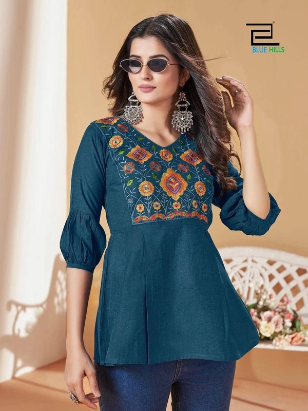 Short Tops in Heavy Embroidery 4 Color, Set of 4