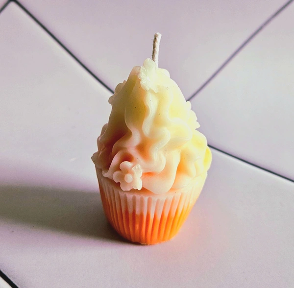 small Cupcake Candle