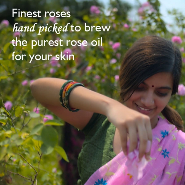 Dabur Gulabari Rose Glow Face Cleanser 100ml | For All Skin Types | 3-in-1 Cleanser | Cleans, Balances & Hydrates Skin | Gentle & Refreshing