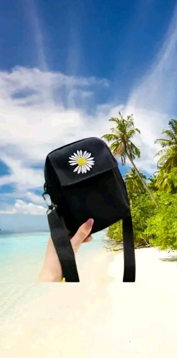 Fashionable bag for girls - Black