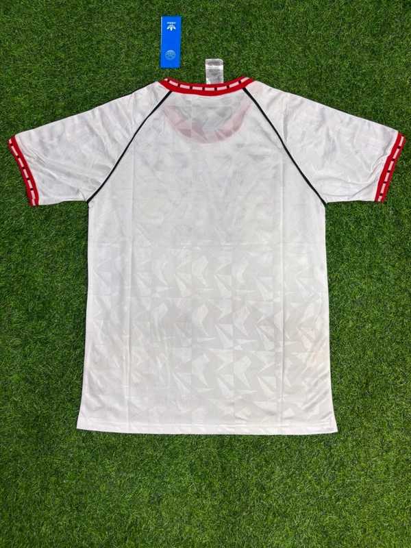 Retro Manchester United 1991 Away Kit Half Sleeve - XL