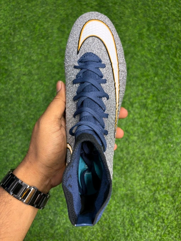 Mercurial Superfly IV CR7 Silverware FG High-top - 7.5