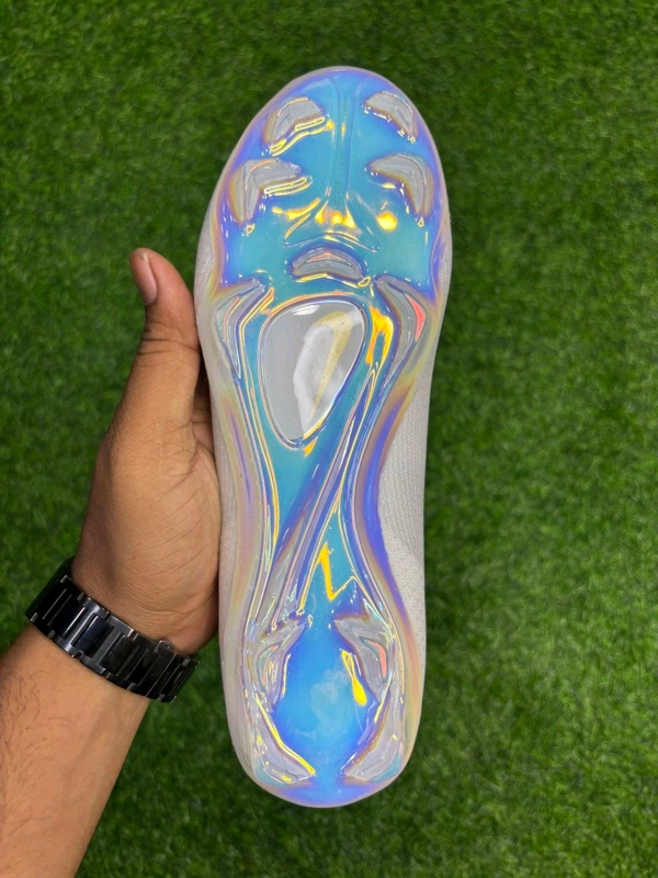 Vapor 17 Elite White Colour Low-top FG With Lace - 6