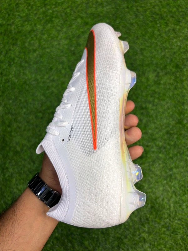 Vapor 17 Elite White Colour Low-top FG With Lace - 7.5