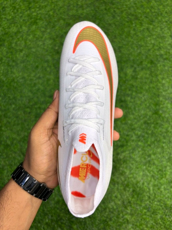 Vapor 17 Elite White Colour Low-top FG With Lace - 9