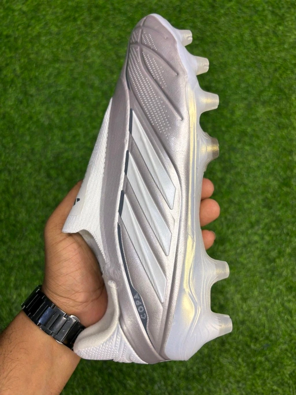 Copa Pure IV Elite Silver Colour Low-top FG Without Lace - 10.5