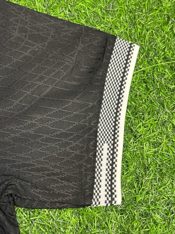 Madrid 26/27 Special Black Colour Polo Jersey Player Edition - XXL