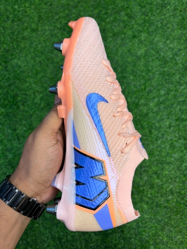 Mercurial Vapor 16 Elite Cream Colour Low-top SG (Metal Studs) - 8.5