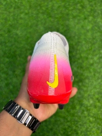 Mercurial Vapor 16 Elite White Red Low-top SG (Metal Studs) - 7.5