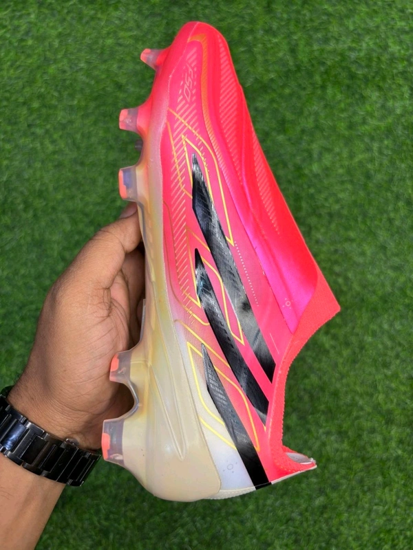 F50 Hyperfast Elite Red Colour FG Without Lace - 6.5