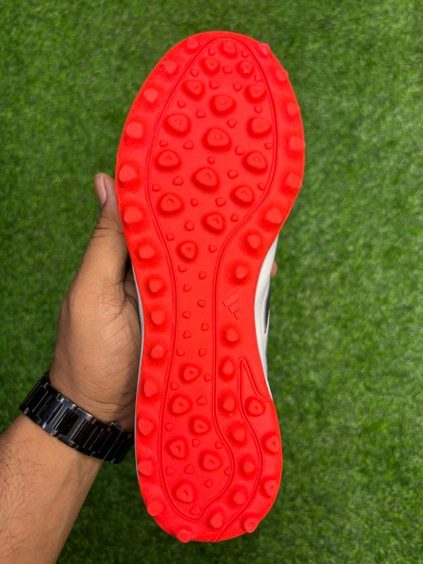 Copa Pure 4 Elite White Red Low-top Turf/AG With Lace - 8