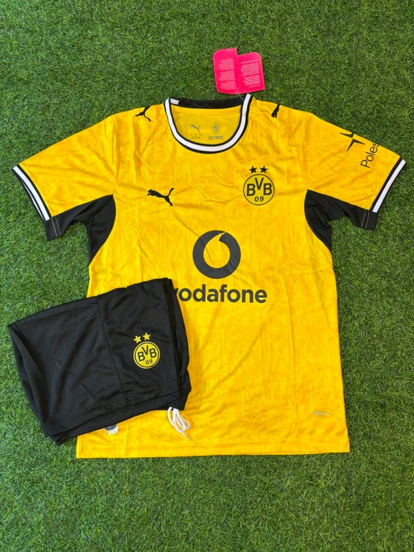 Borussia Dortmund 26/27 Home Kit Fan Edition With Short - M