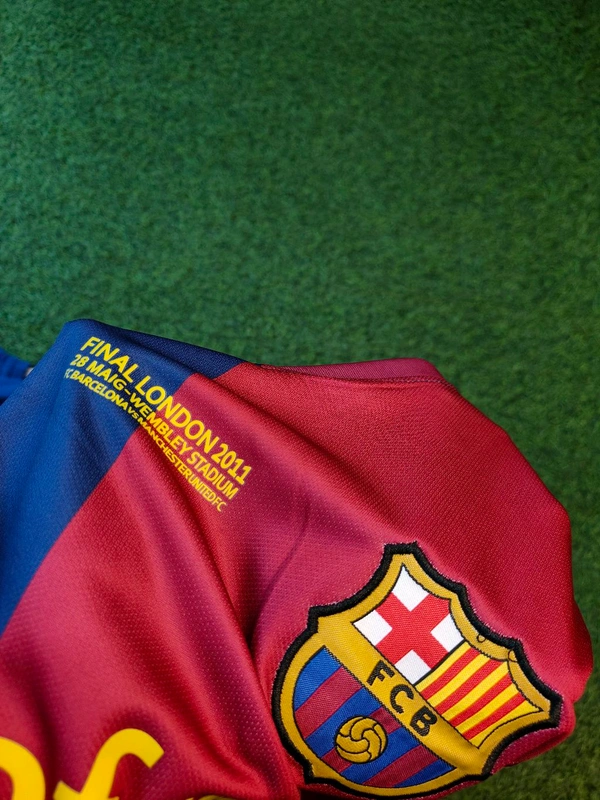 Retro Barcelona 2011 Home Jersey Set - S