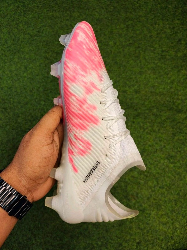 X 19 White And Pink Colour Low Ankle - 9.5