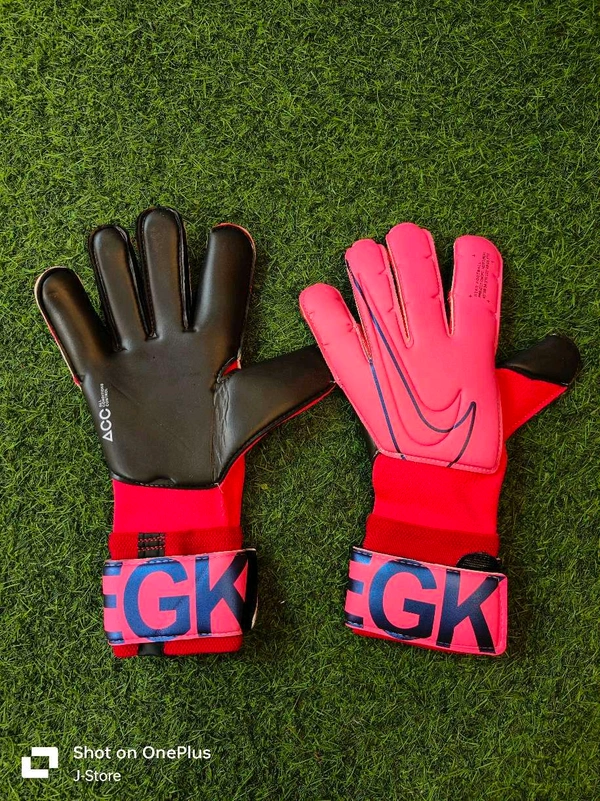 Vapor Grip 3 Goalkeeper Pink And Black Colour Match Gloves  - 8