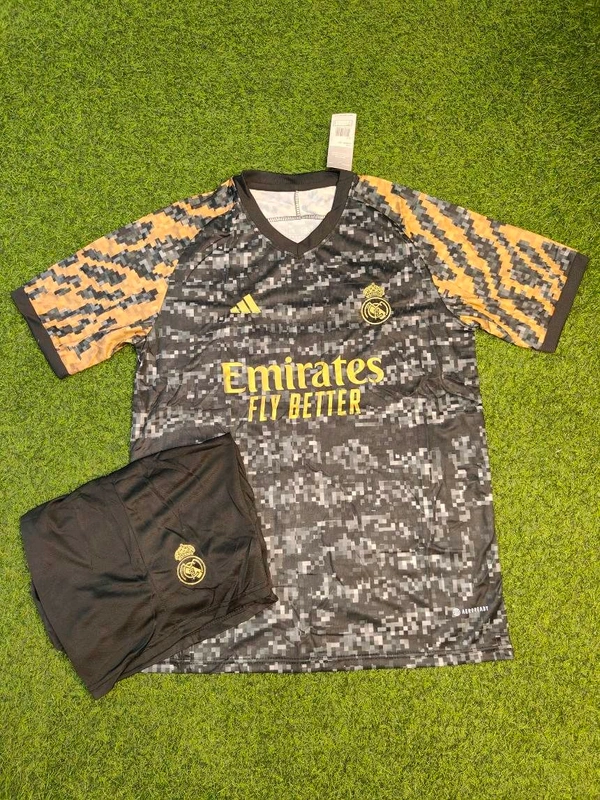 Madrid Black Colour Special Kit - S