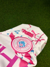 Manchester City White And Pink Colour Fan Edition Set - S
