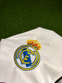 Retro Madrid 2006/07 Home Half Sleeve - S