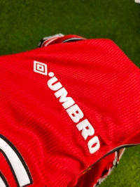 Retro Manchester United 1998-99 Home Half Sleeve - L