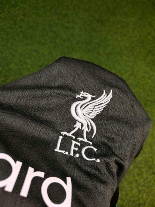 Liverpool Black 3rd Kit Fan Edition Set 24/25 - M