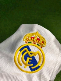 Retro Madrid Home 1999-2000 Half Sleeve - M