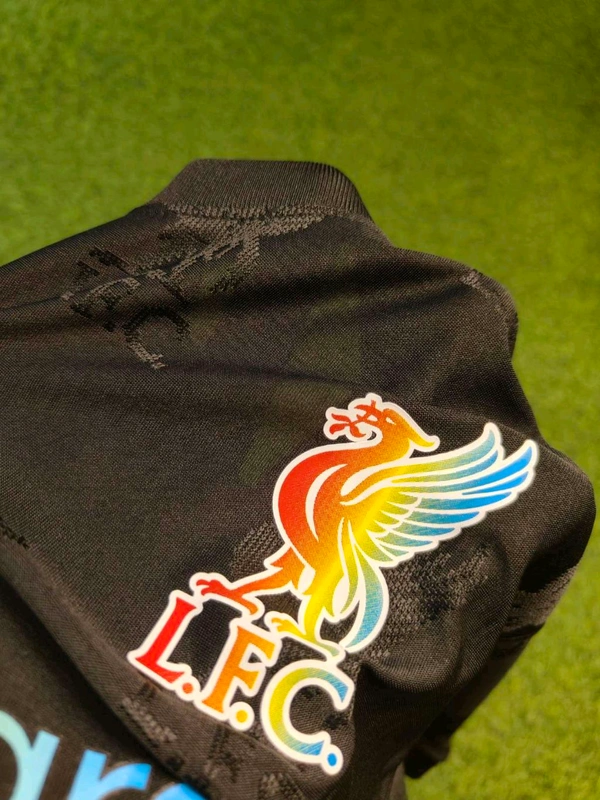 Liverpool Black Colour Player Edition Jersey - S