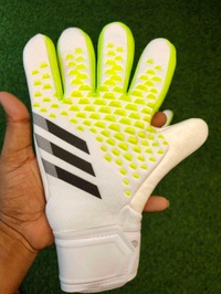 Predator White And Light Green Colour Match Gloves - 8