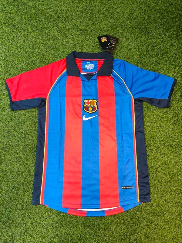 Retro Barcelona Home 2001-02 Half Sleeve - M