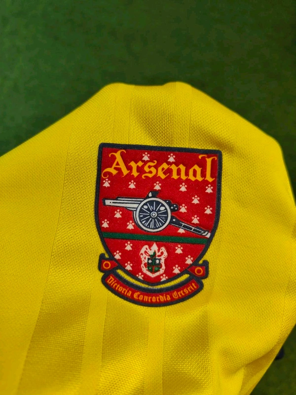 Retro Arsenal 1993-94 Away Kit Half Sleeve - L