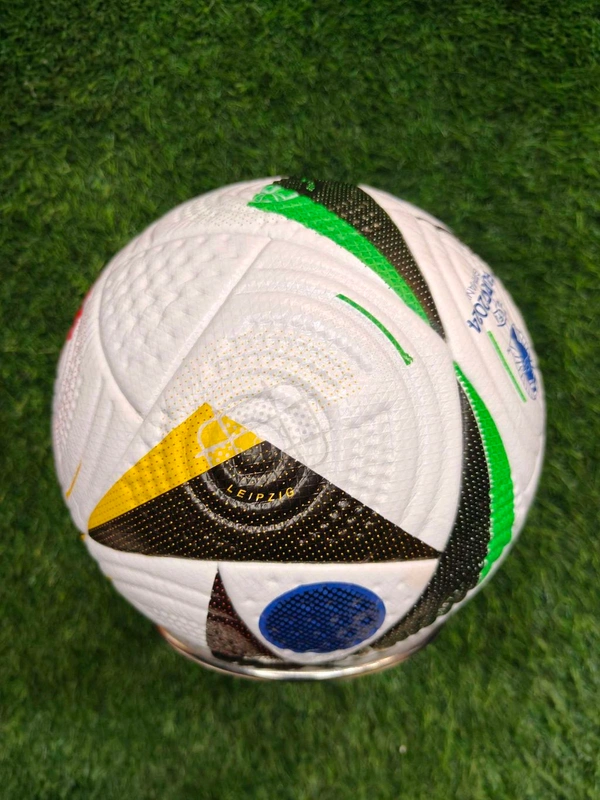Euro 2024 Fussballliebe Pro Football Replica (5 Size)