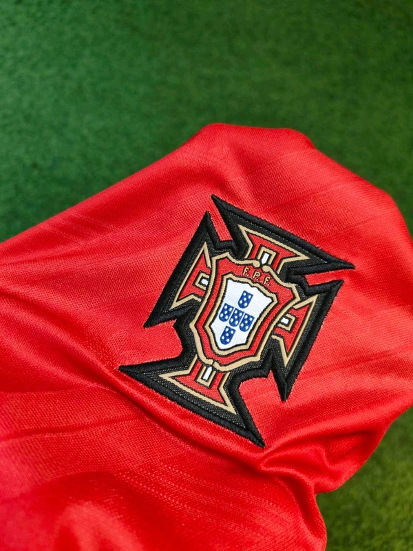 Retro Portugal 1992 Home Jersey - M