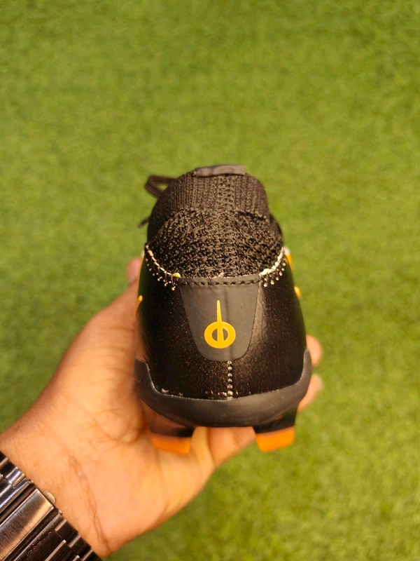 Tempo Orange And Black Colour - 8.5