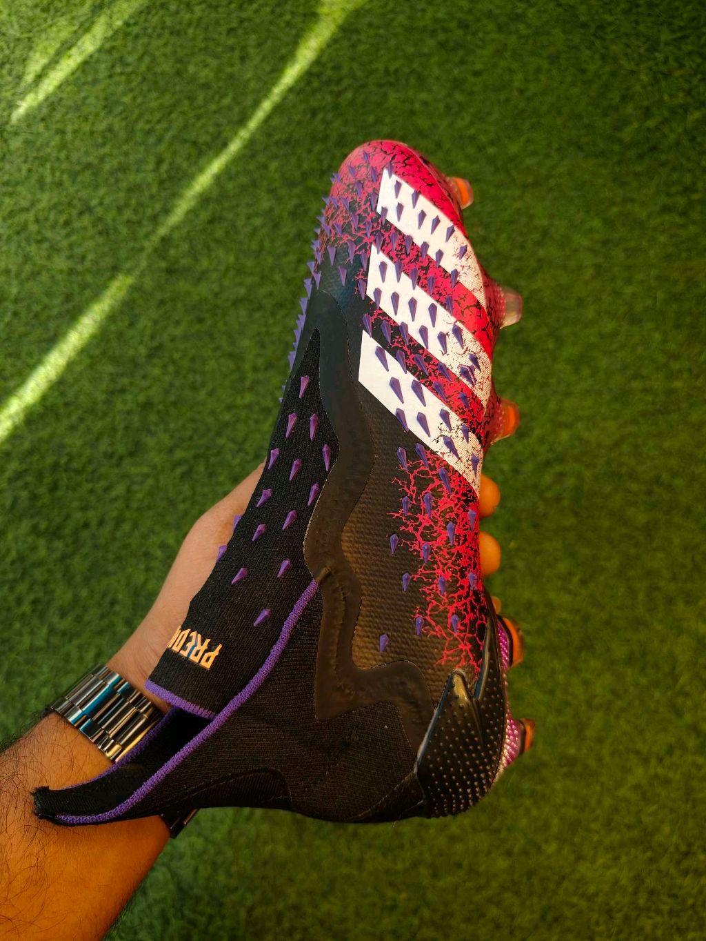Predator Freak High-Top Without Lace Purple Colour