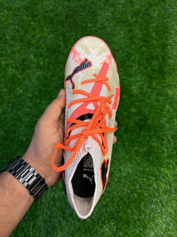 Future Cream Colour Astro/Turf Boot With Lace - 6