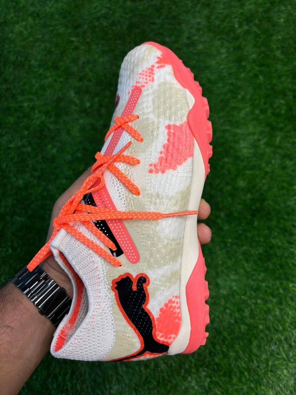 Future Cream Colour Astro/Turf Boot With Lace - 7.5