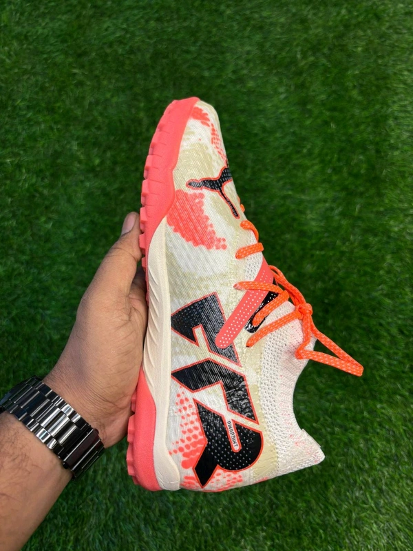 Future Cream Colour Astro/Turf Boot With Lace - 7.5