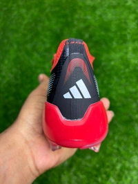 Predator Foldover Elite Black And Red Colour With Lace - 6