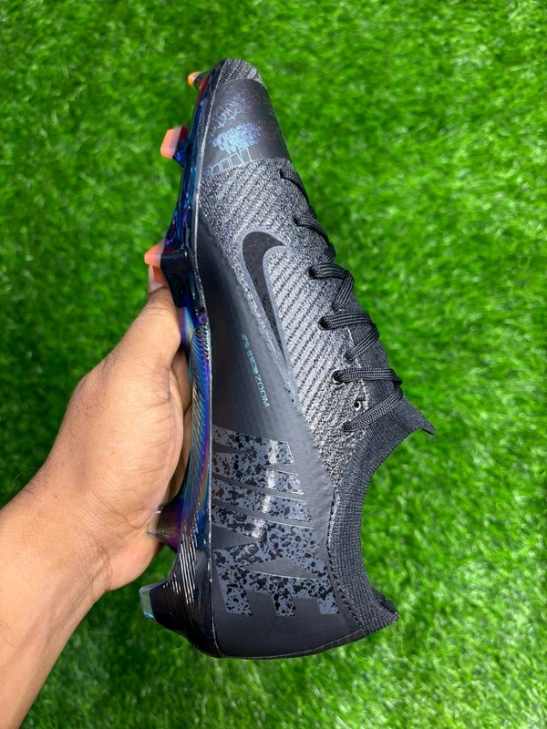 Mercurial Vapor 16 Black Colour With Lace - 7.5