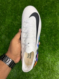 Mercurial Vapor 16 Elite Low Top CR7 Edition FG - 5.5