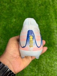 Mercurial Vapor 16 Elite Low Top CR7 Edition FG - 5.5