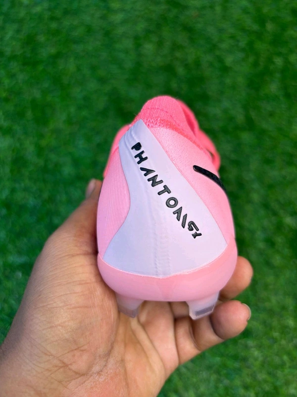 Phantom GX 2 Elite Low Top Pink Colour FG - 7.5