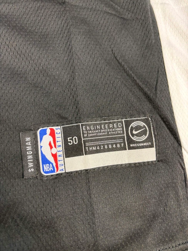 NBA The Town Black - CURRY 30 - S