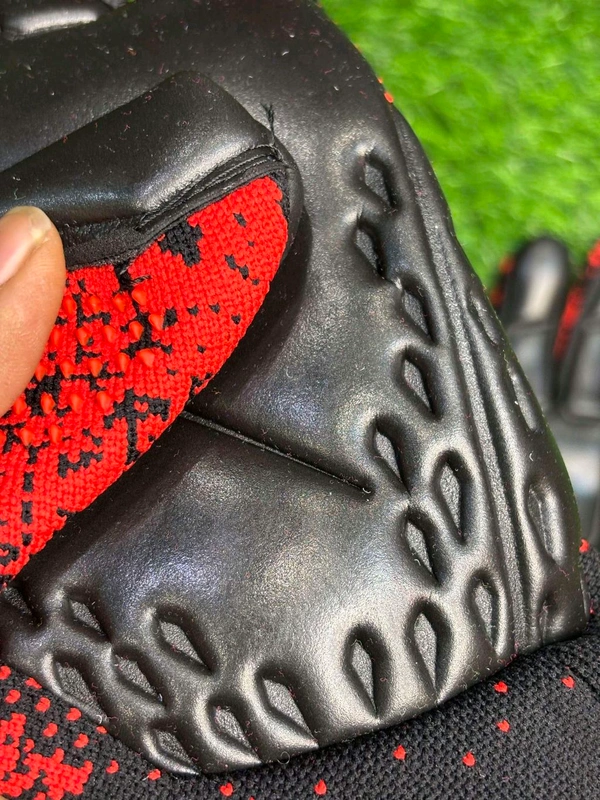 Predator Red And Black GK Gloves - 8