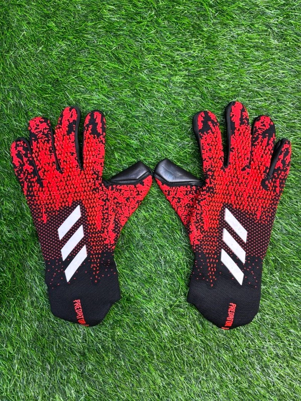 Predator Red And Black GK Gloves - 9