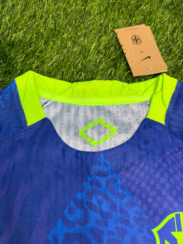 Brazil 25/26 Away Jersey Player Edition - M