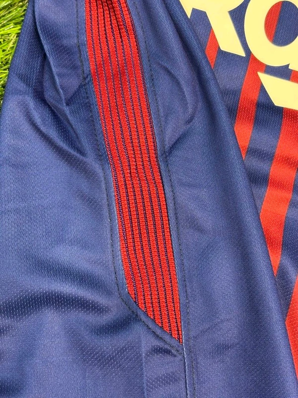 Retro FC Barcelona 17/18 Home Half Sleeve Jersey - L